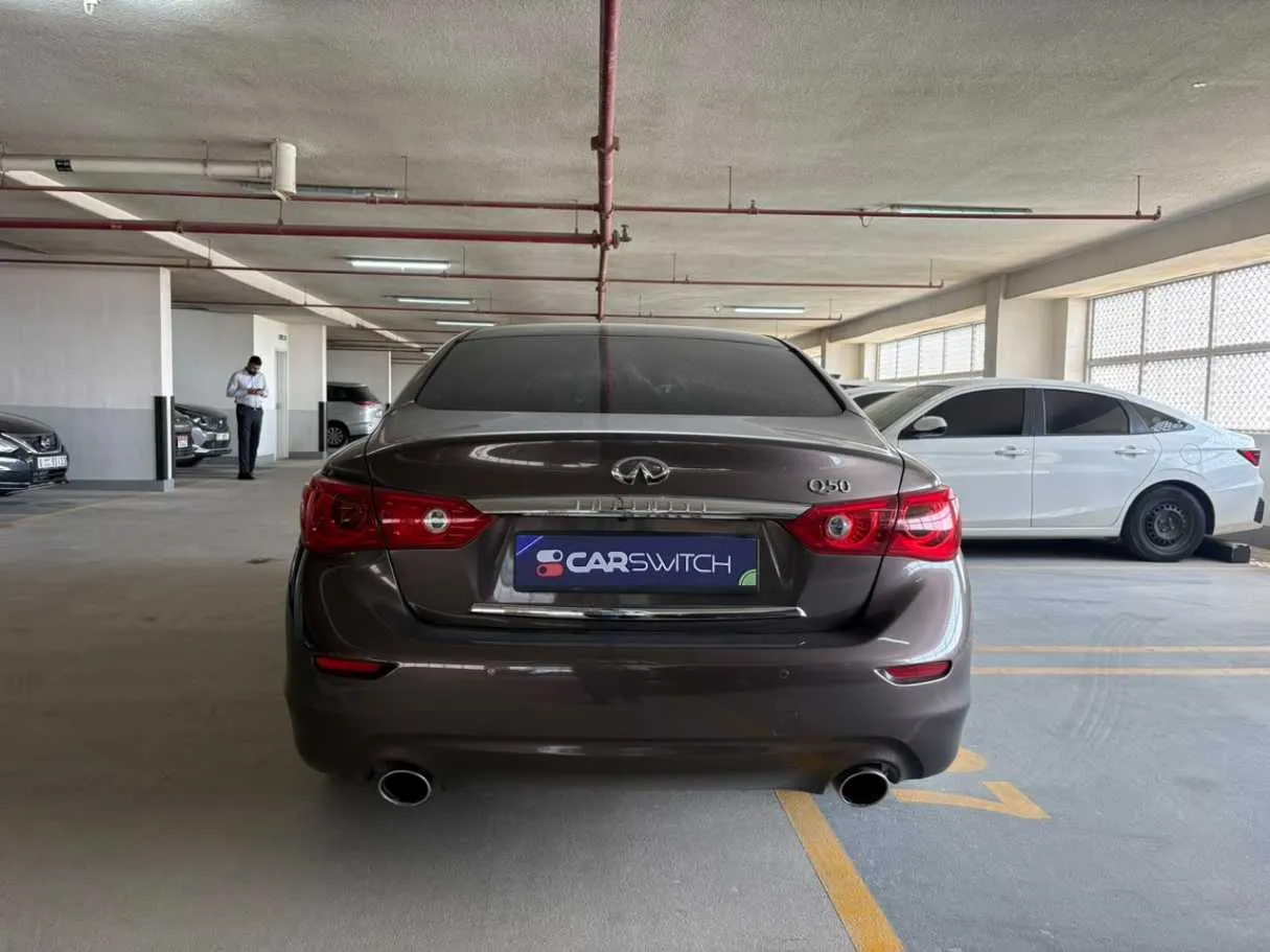 Car image 6
