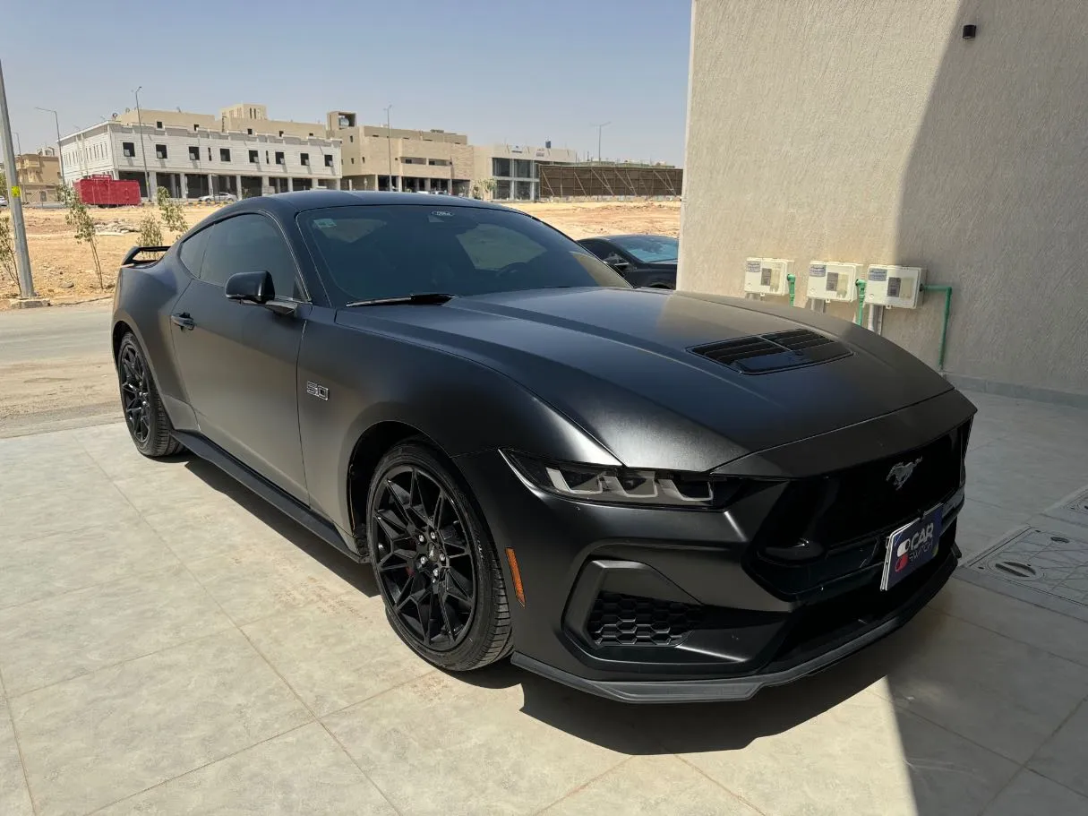 Car image 2