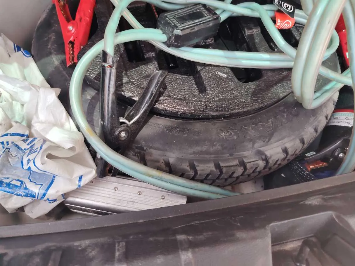 Car image 28