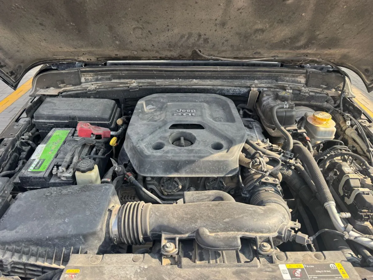 Car image 21
