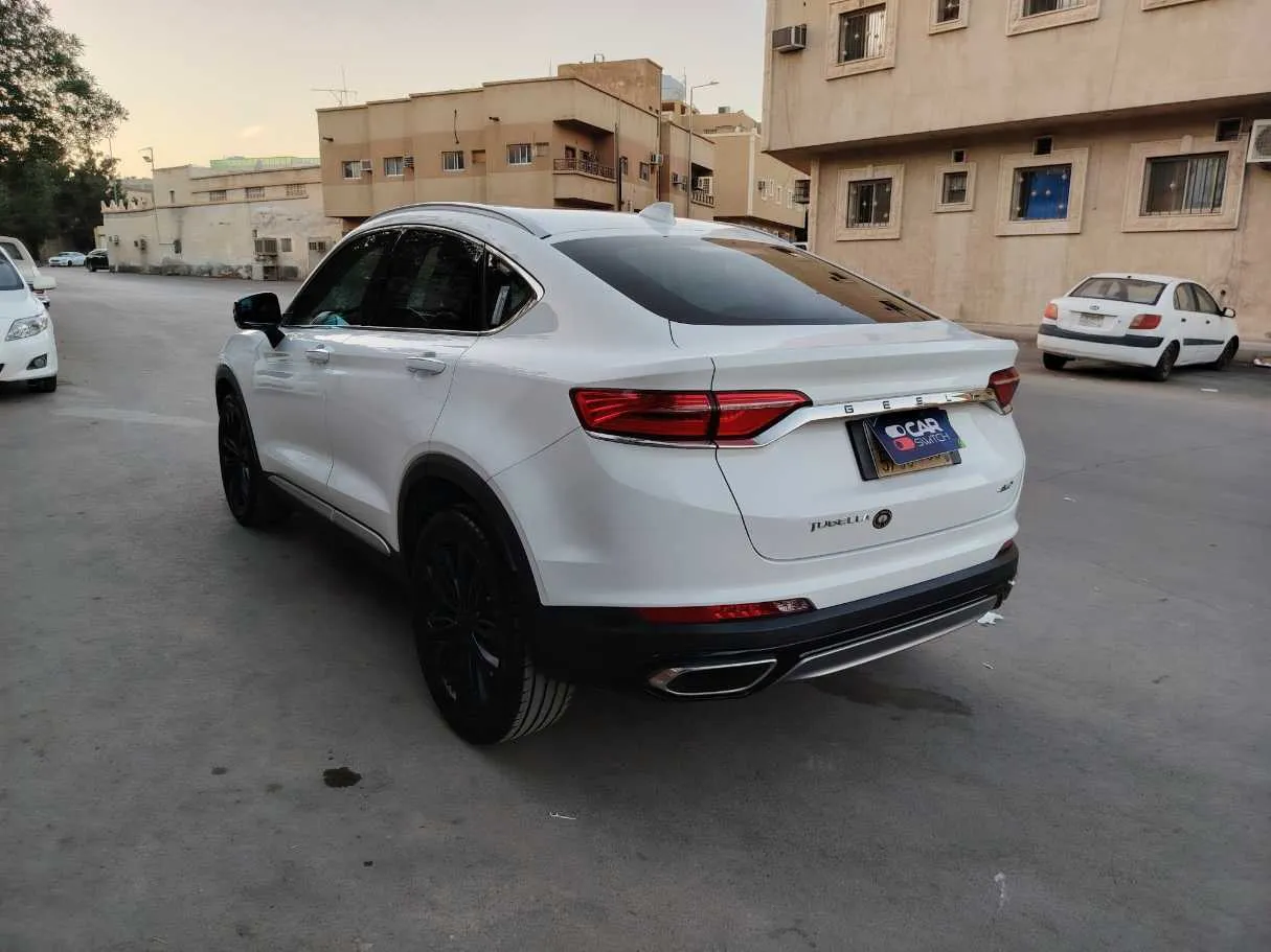 Car image 7