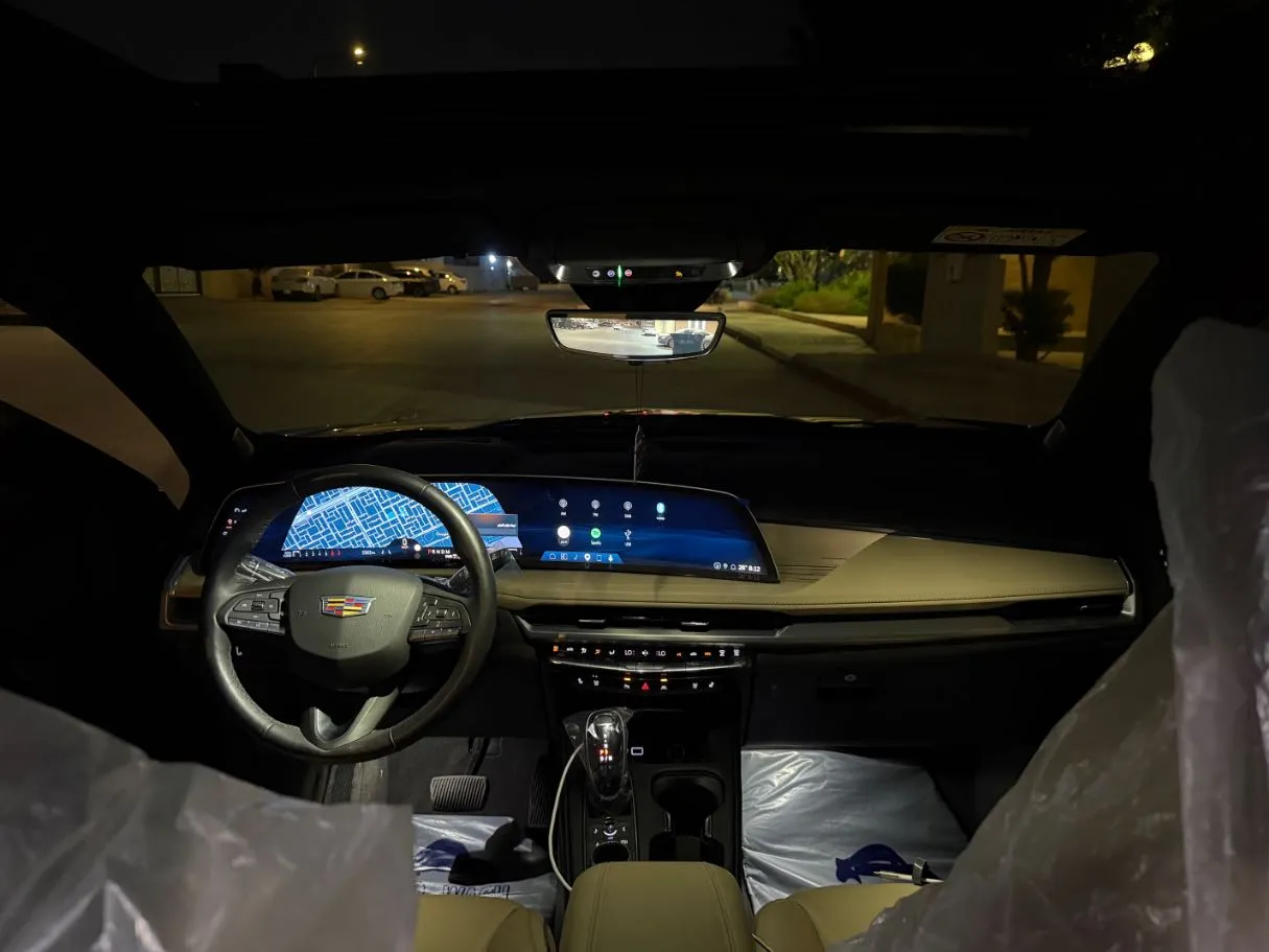 Car image 13