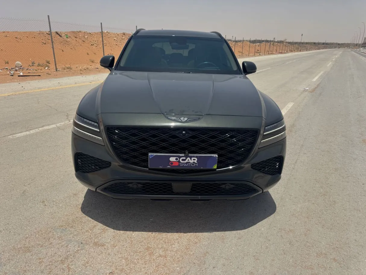Car image 2