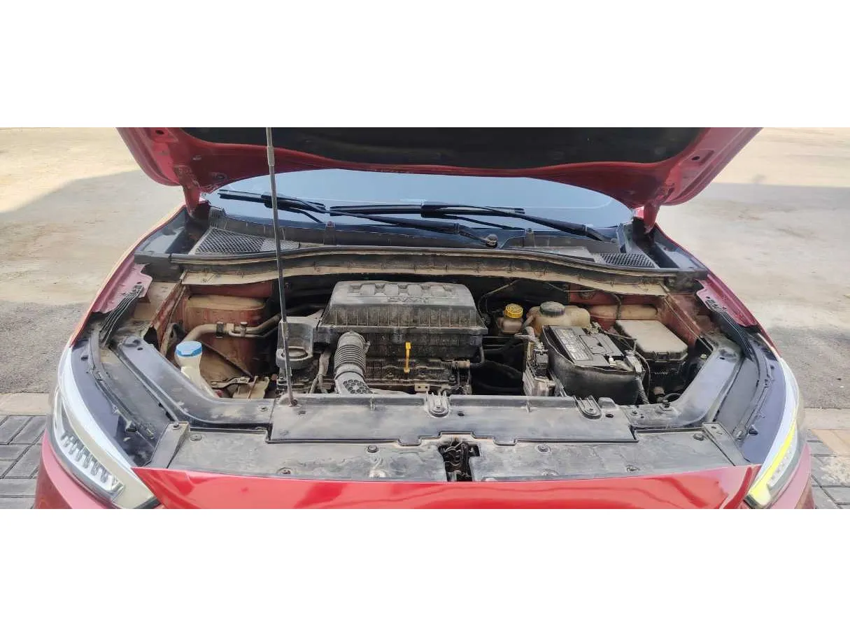 Car image 32