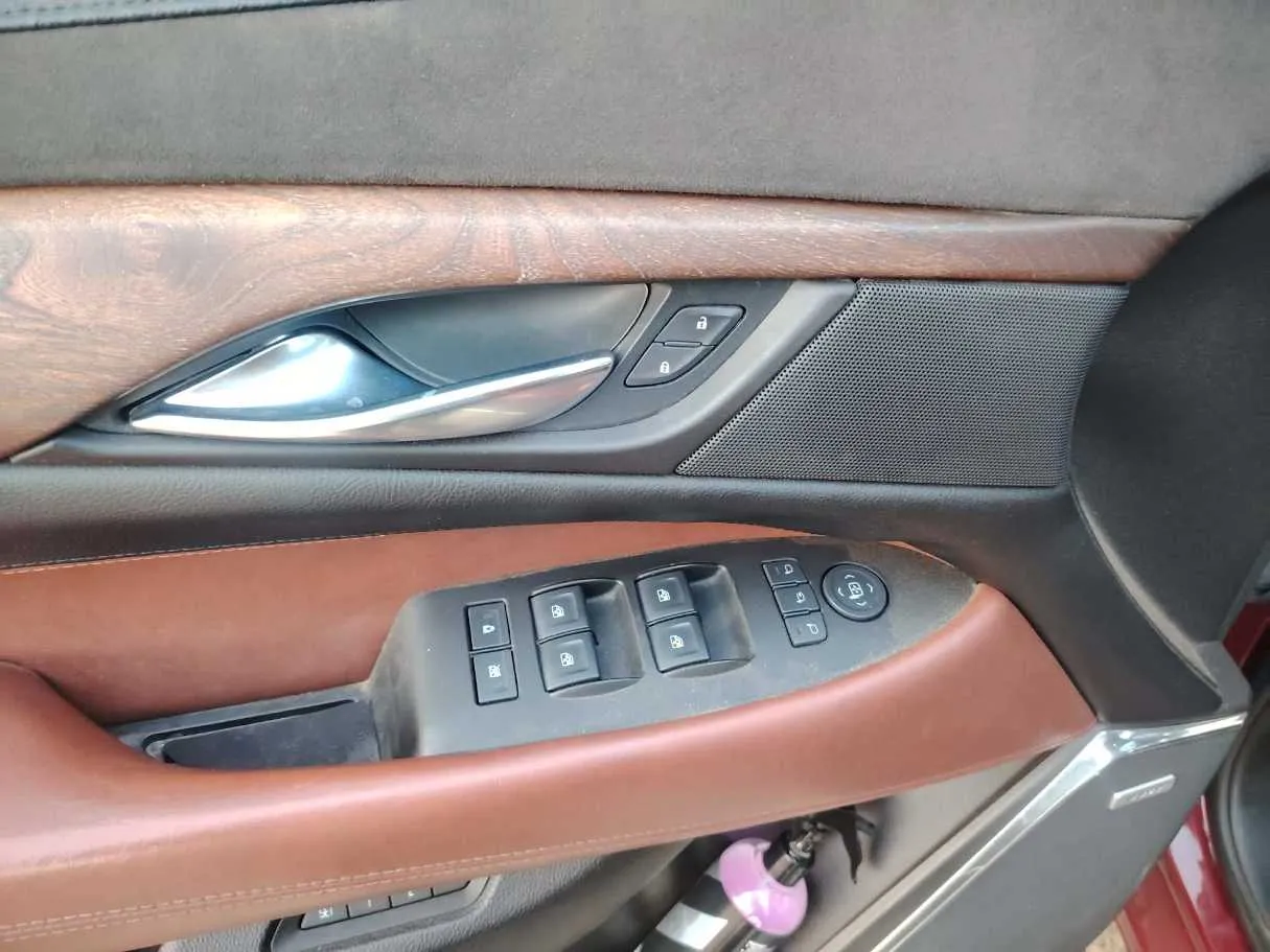 Car image 47