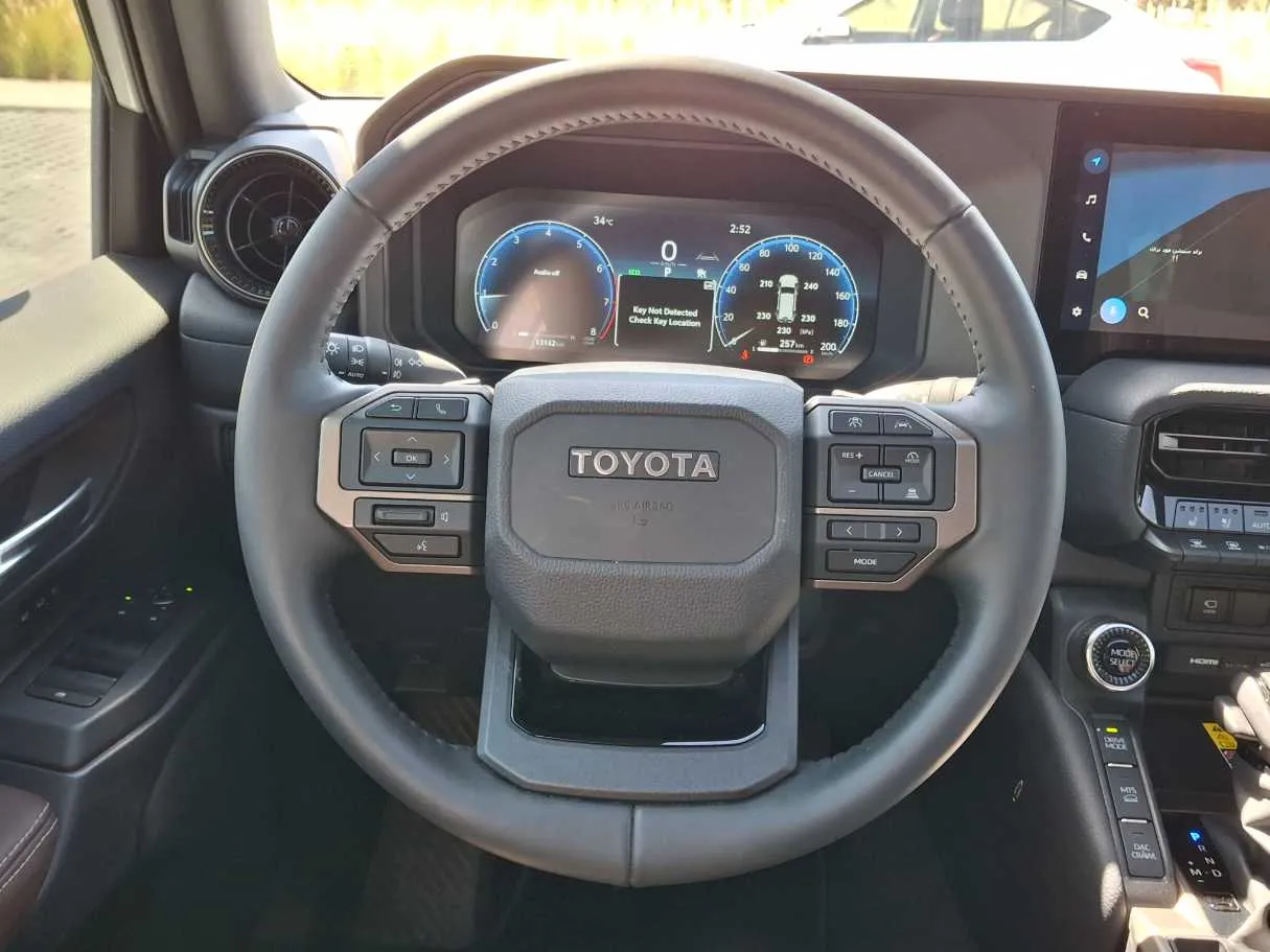 Car image 17
