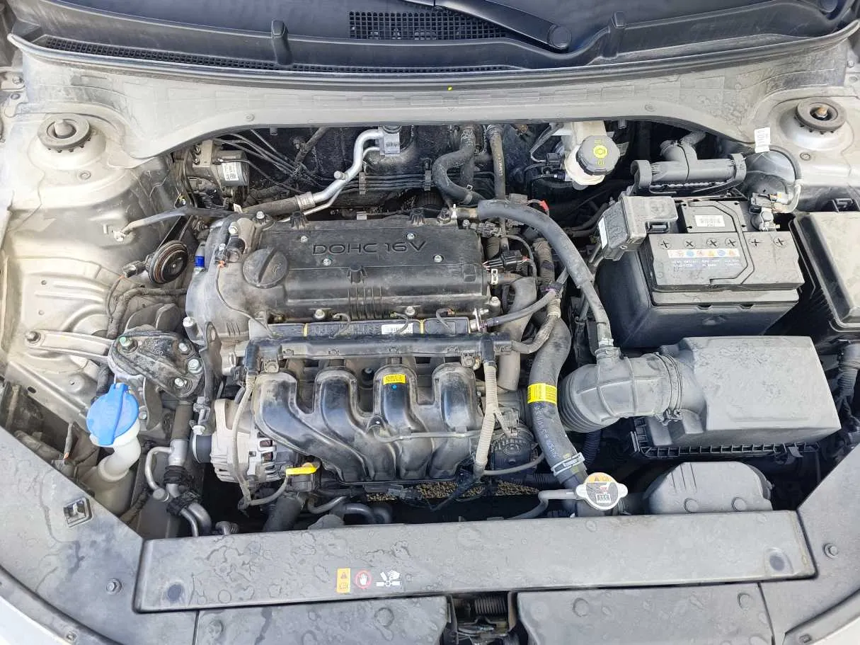 Car image 35