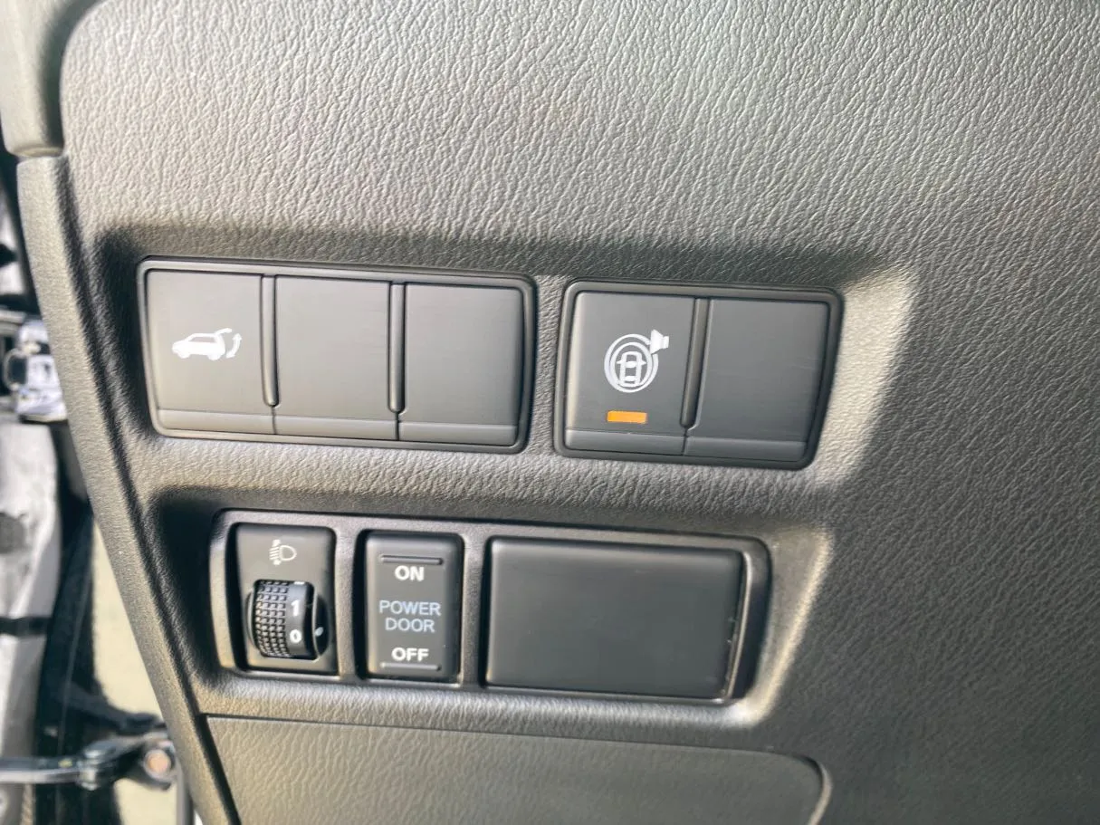 Car image 27
