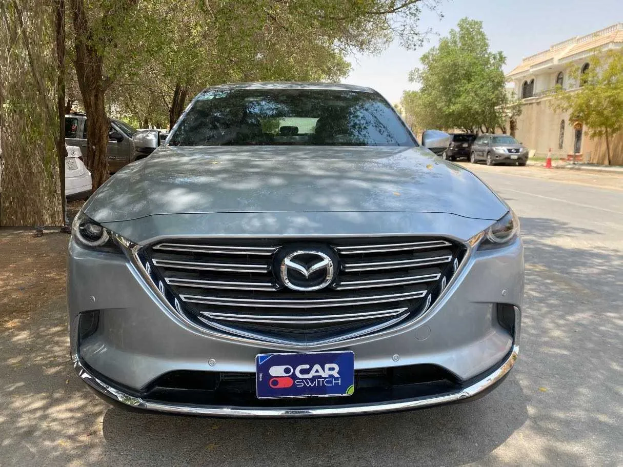Car image 2