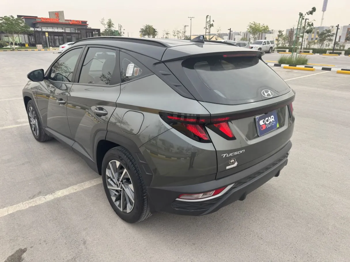 Car image 7