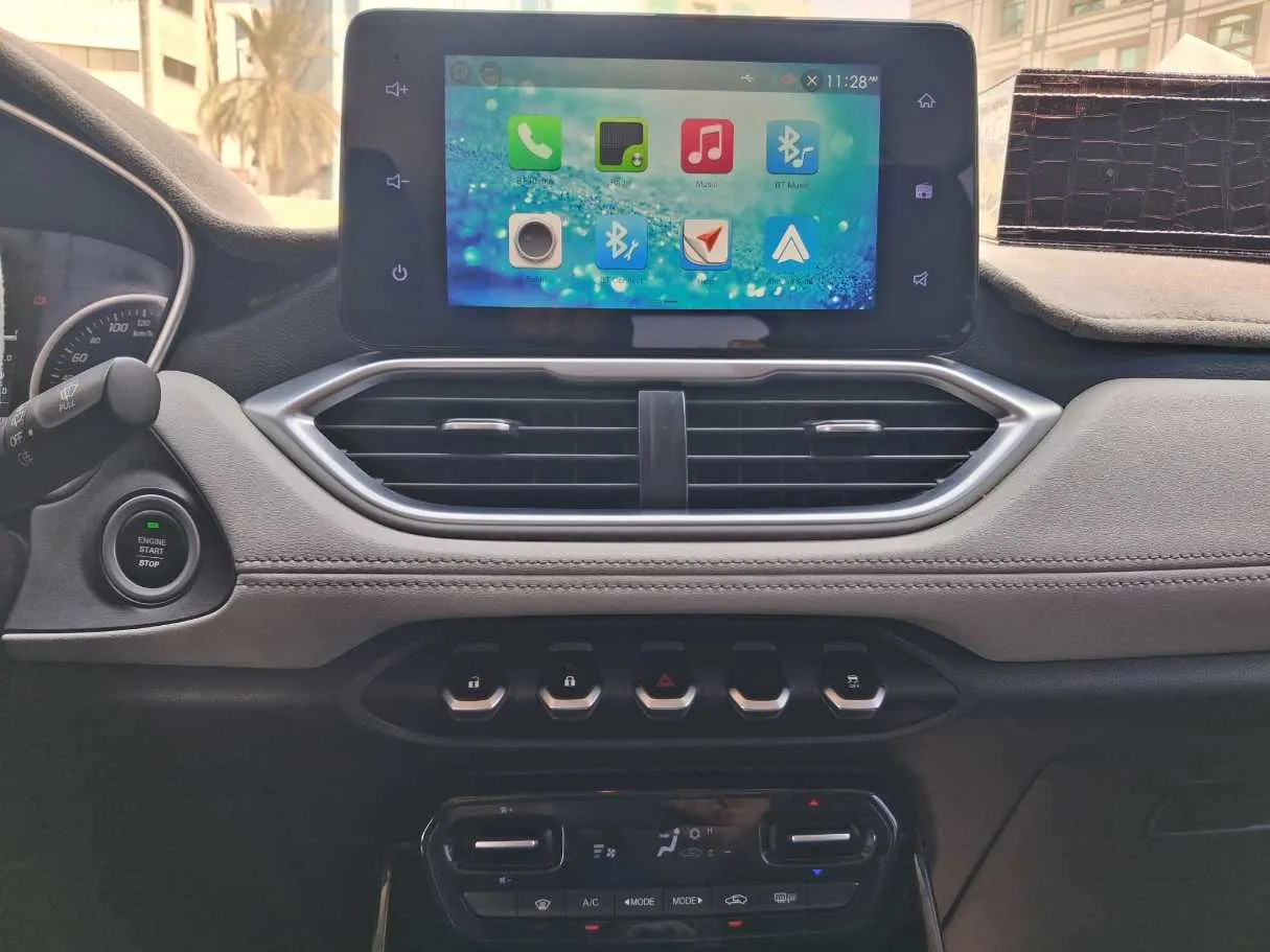 Car image 16