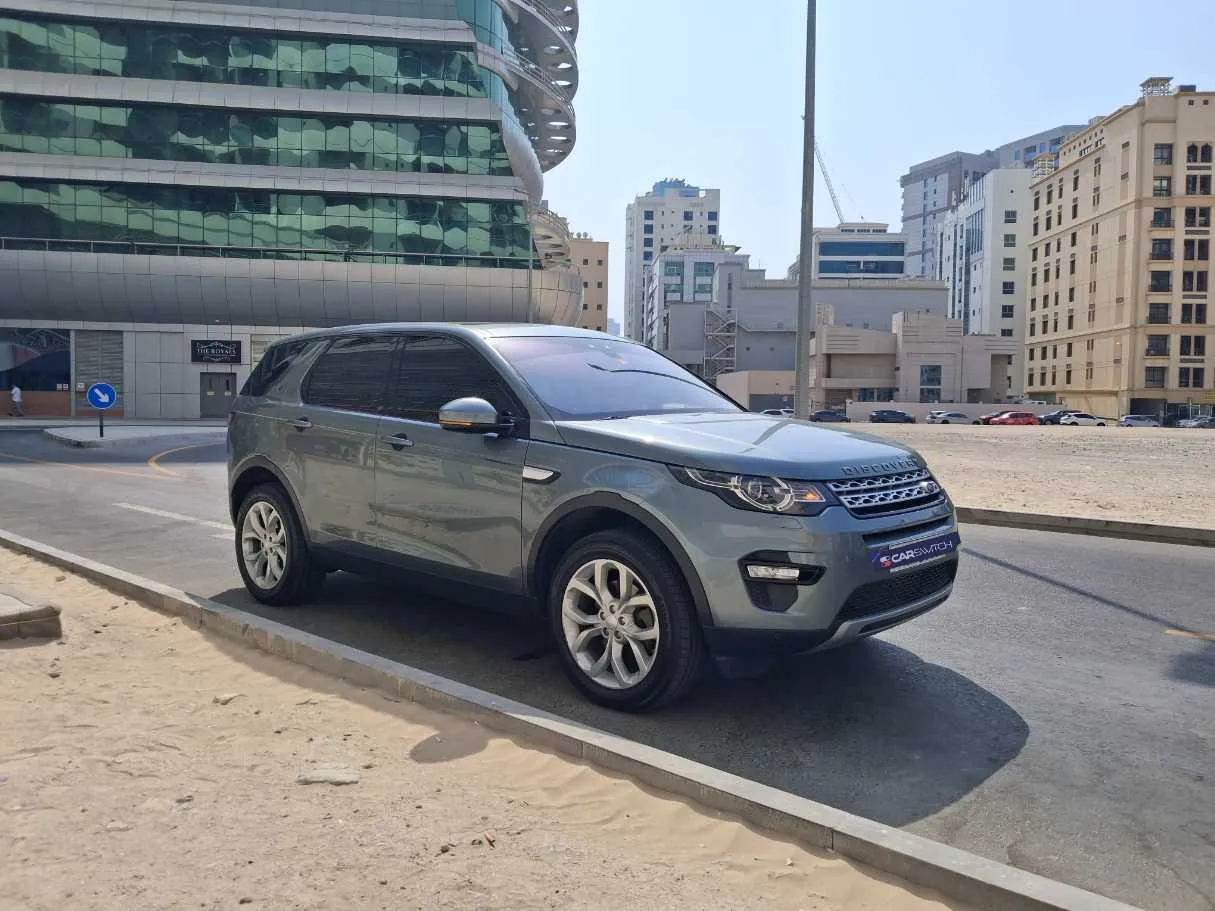 Car image 3