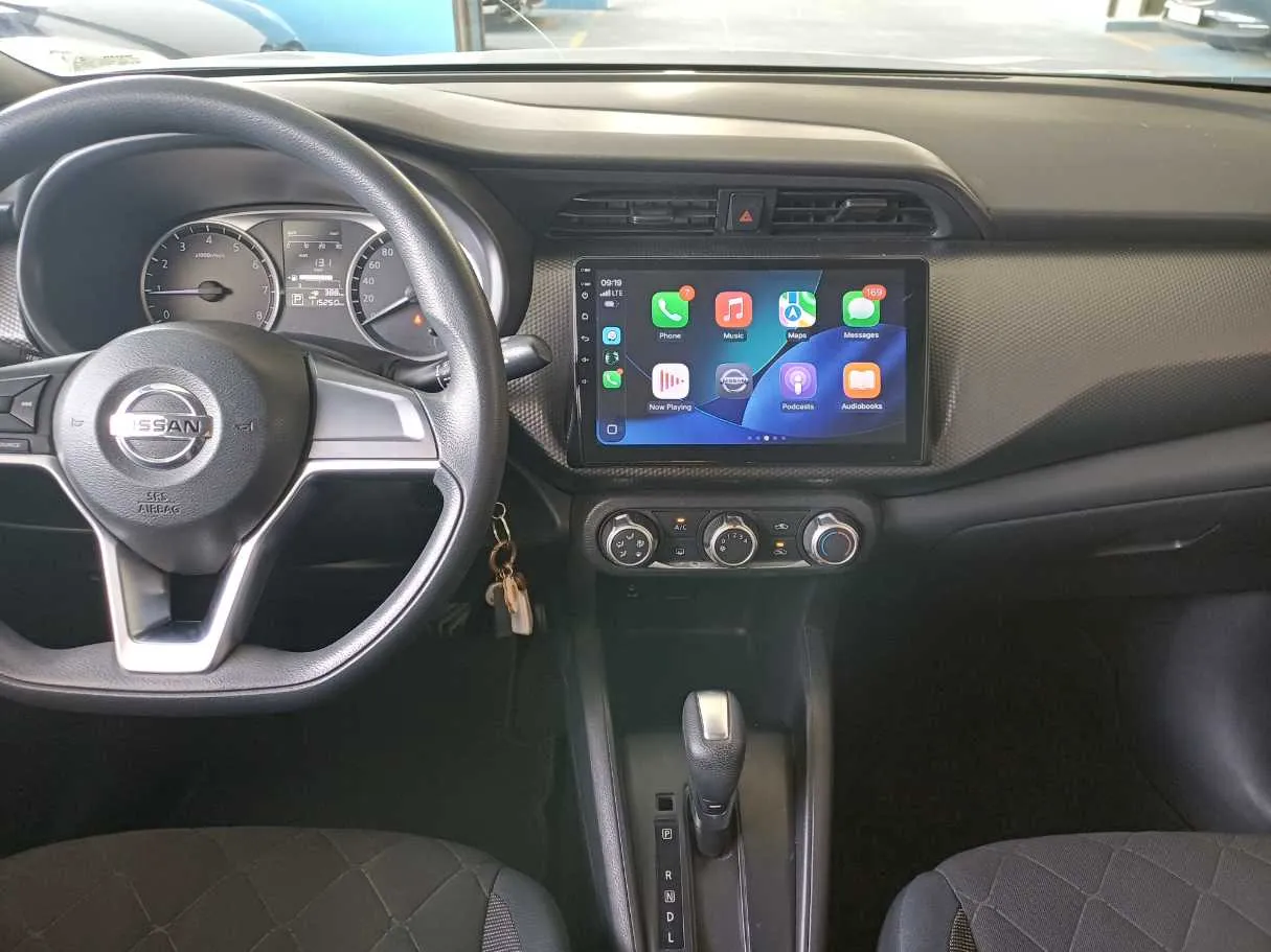 Car image 16