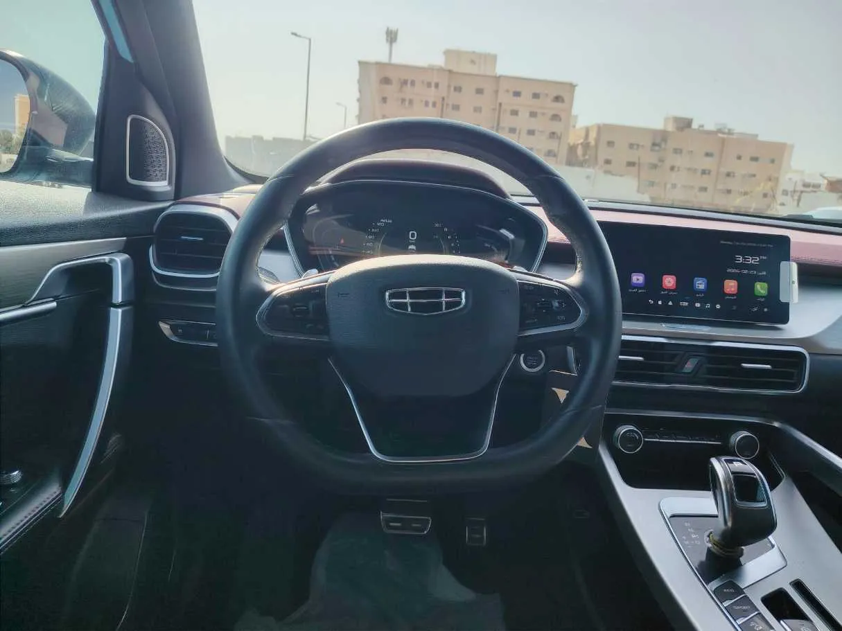 Car image 21
