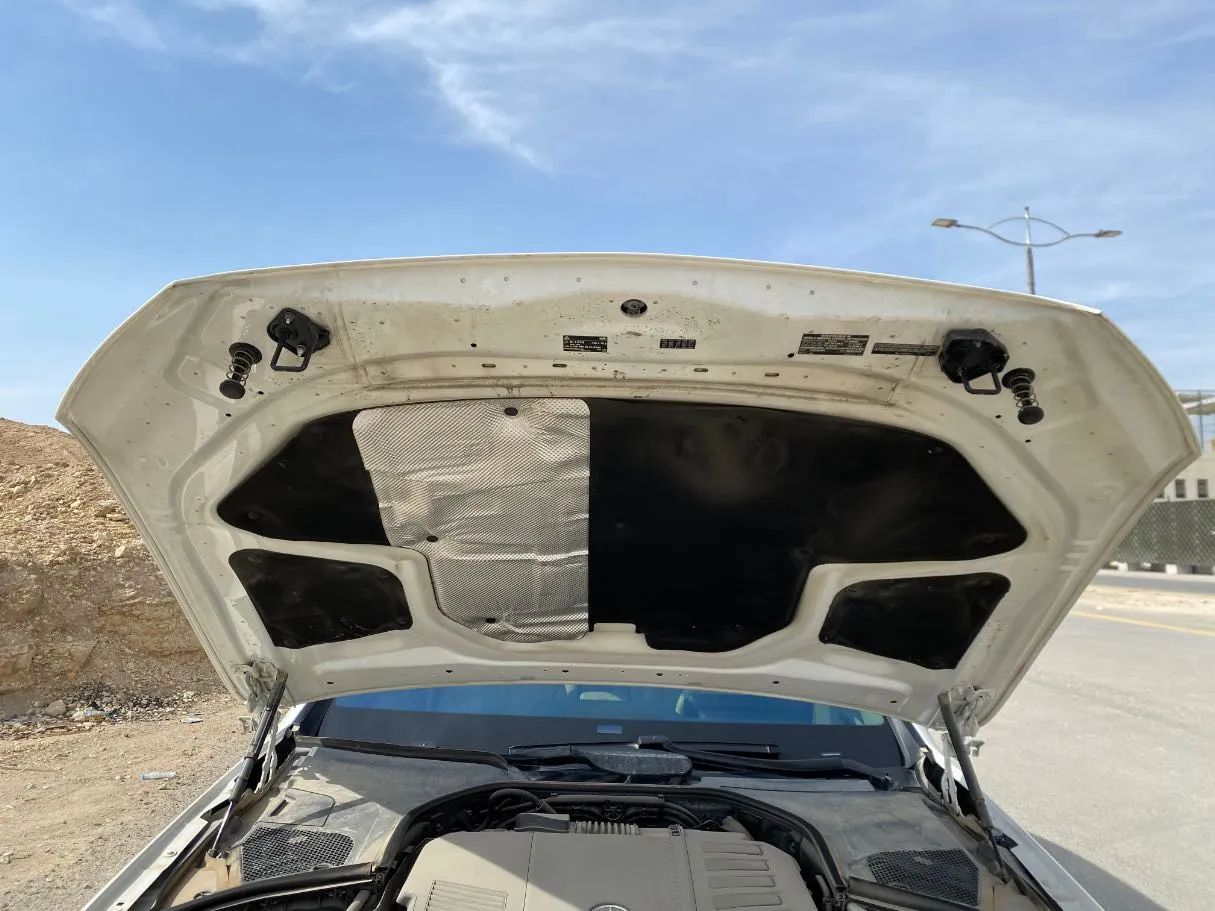 Car image 36
