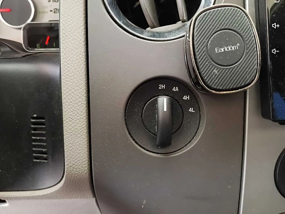 Car image 21