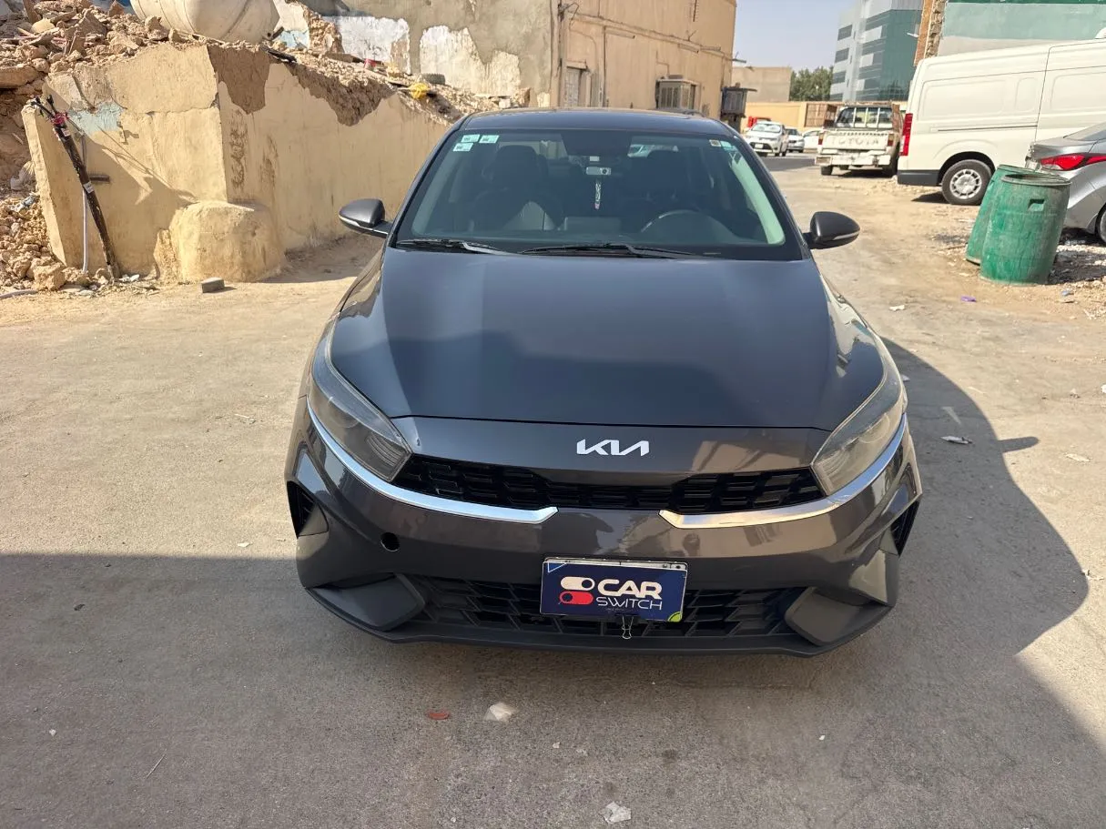Car image 2