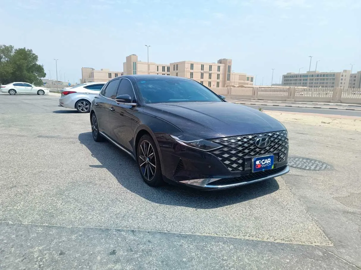 Car image 3