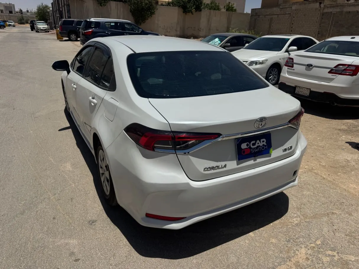 Car image 7