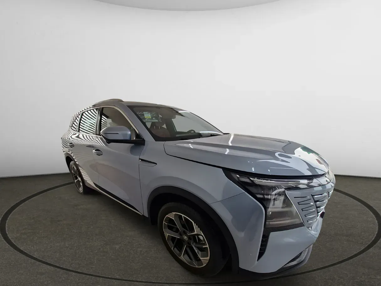 Car image 3