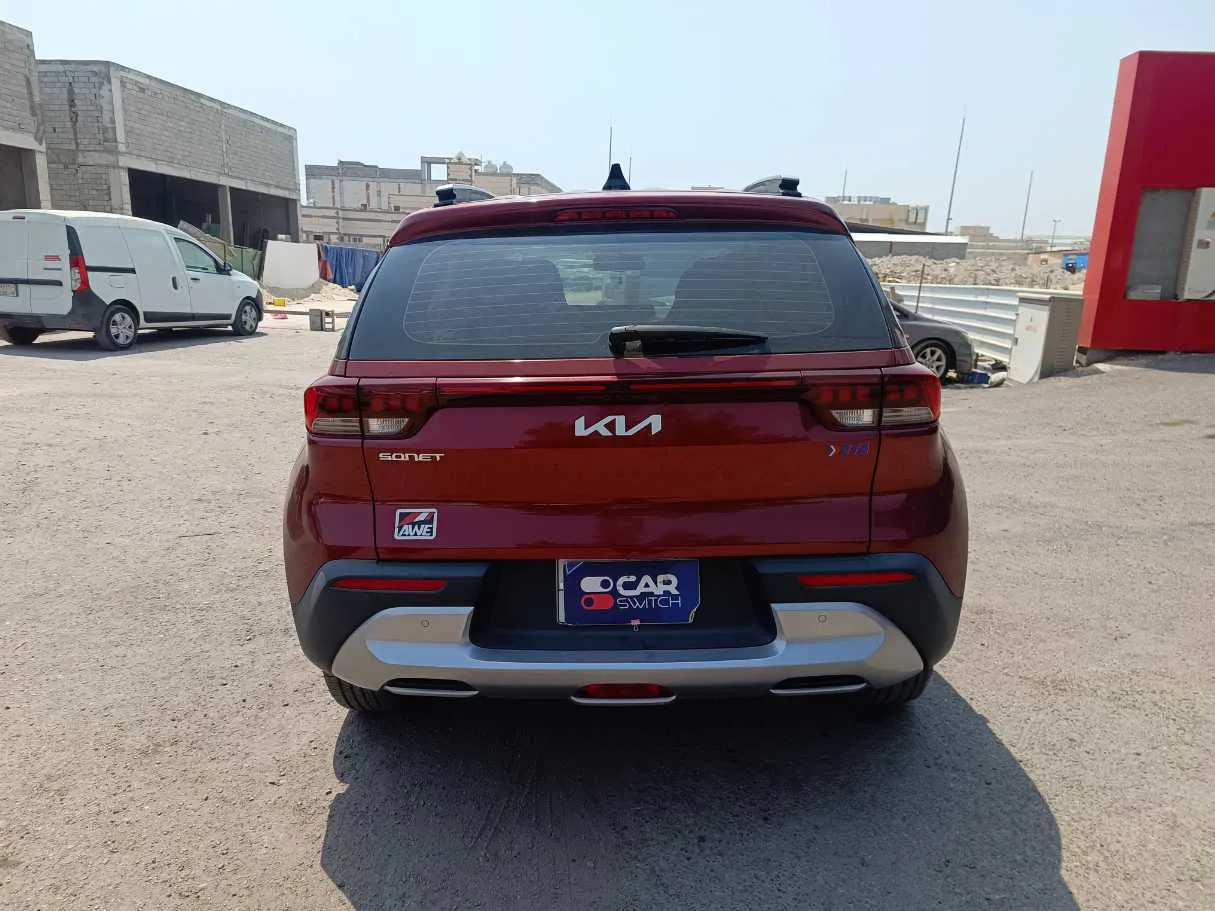 Car image 6