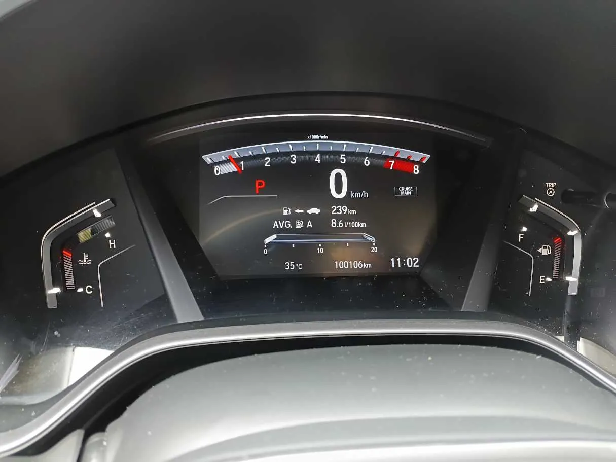 Car image 18