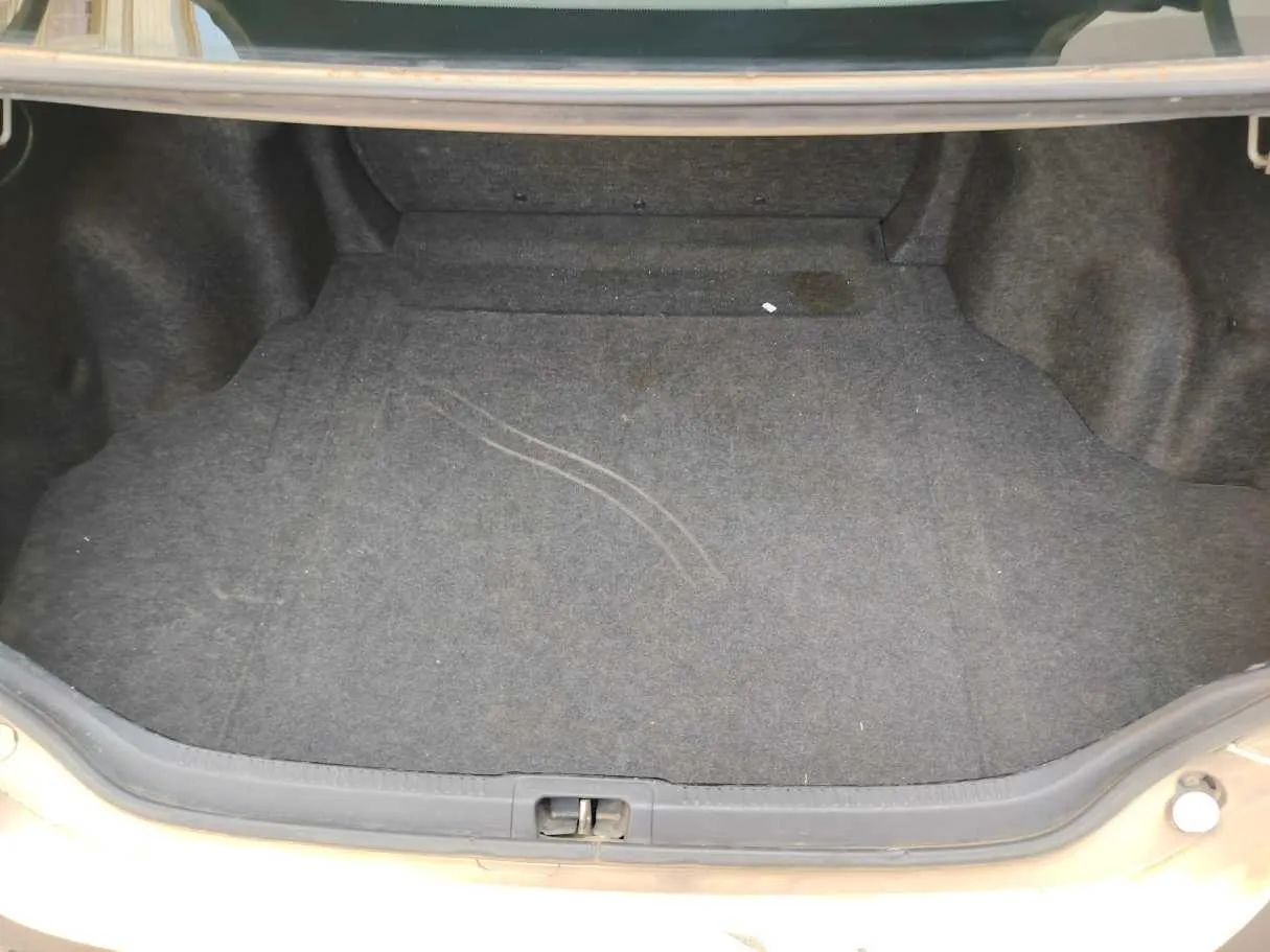 Car image 31