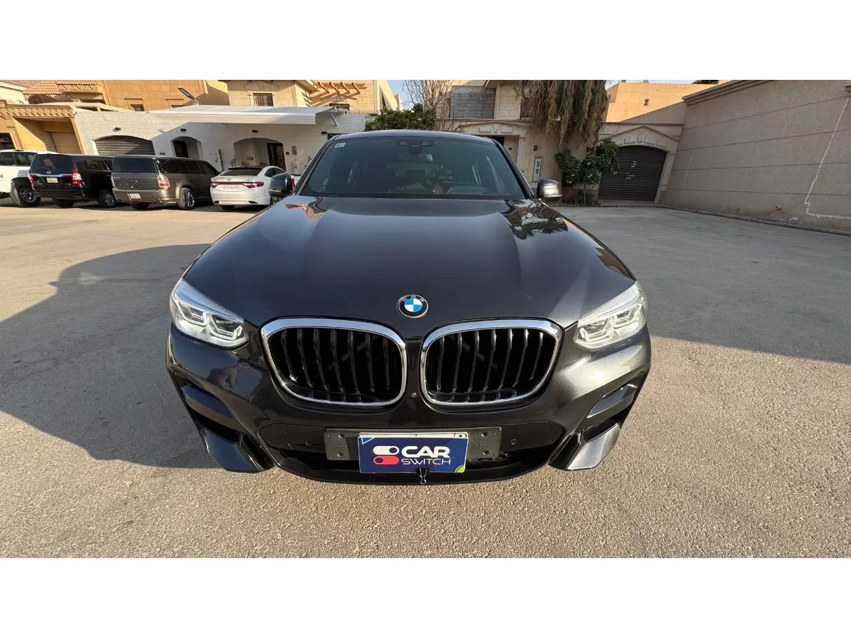 Car image 2