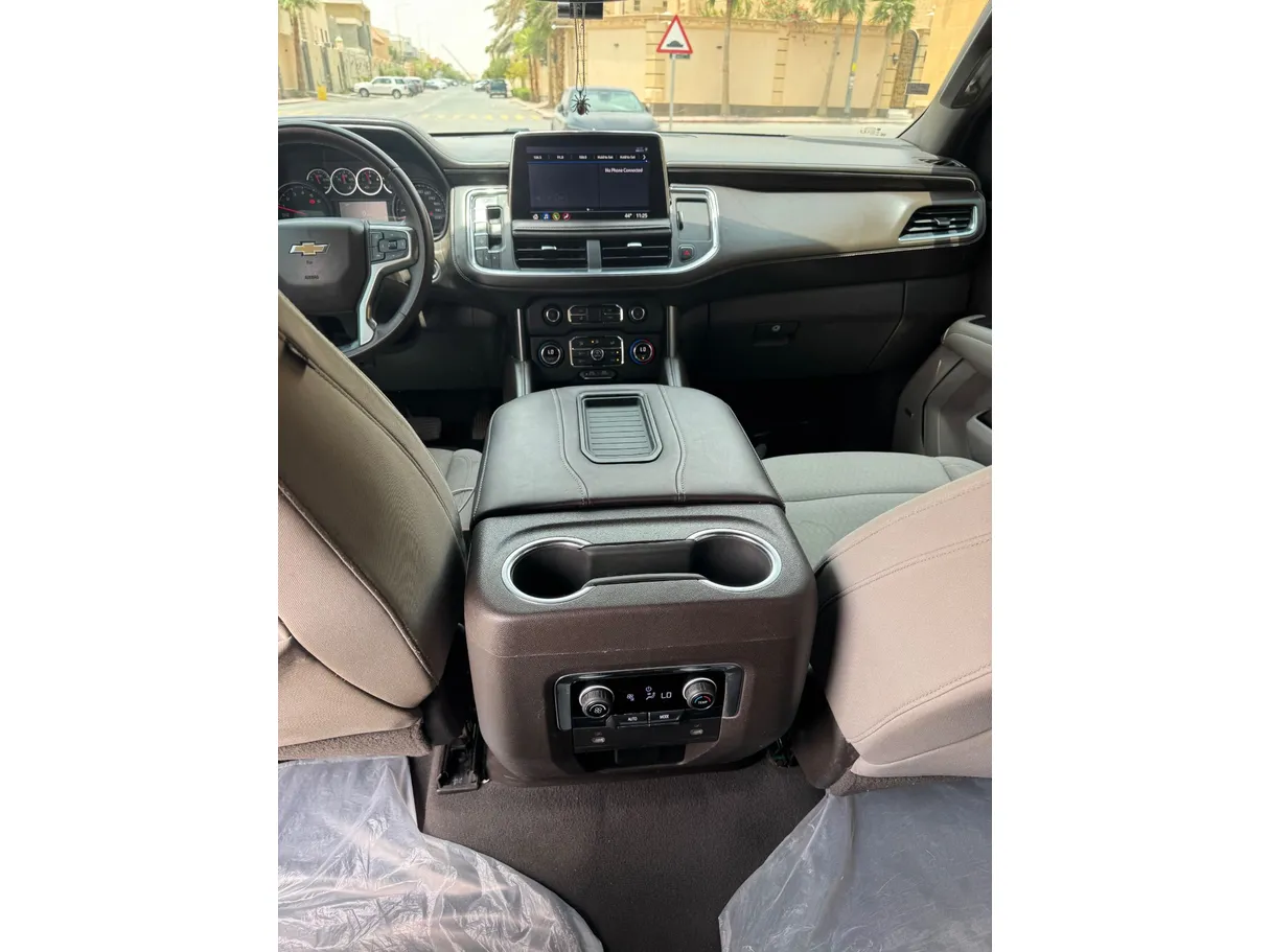 Car image 20
