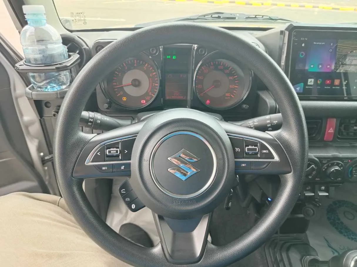 Car image 25