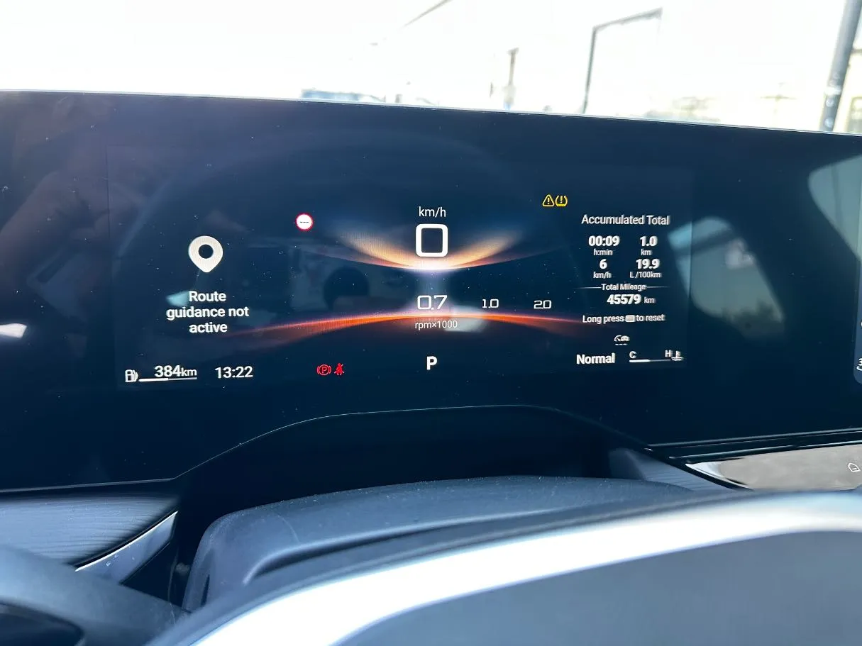 Car image 23