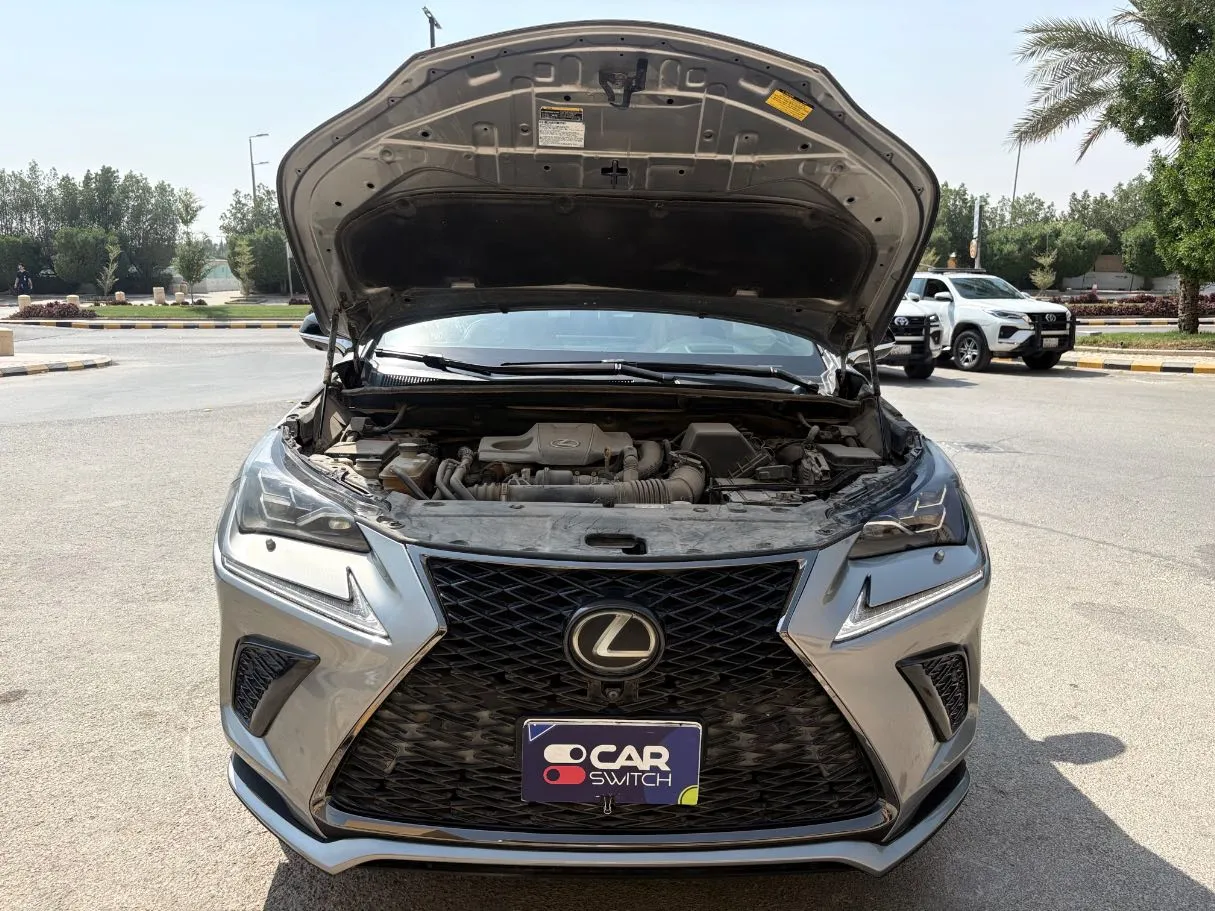 Car image 26