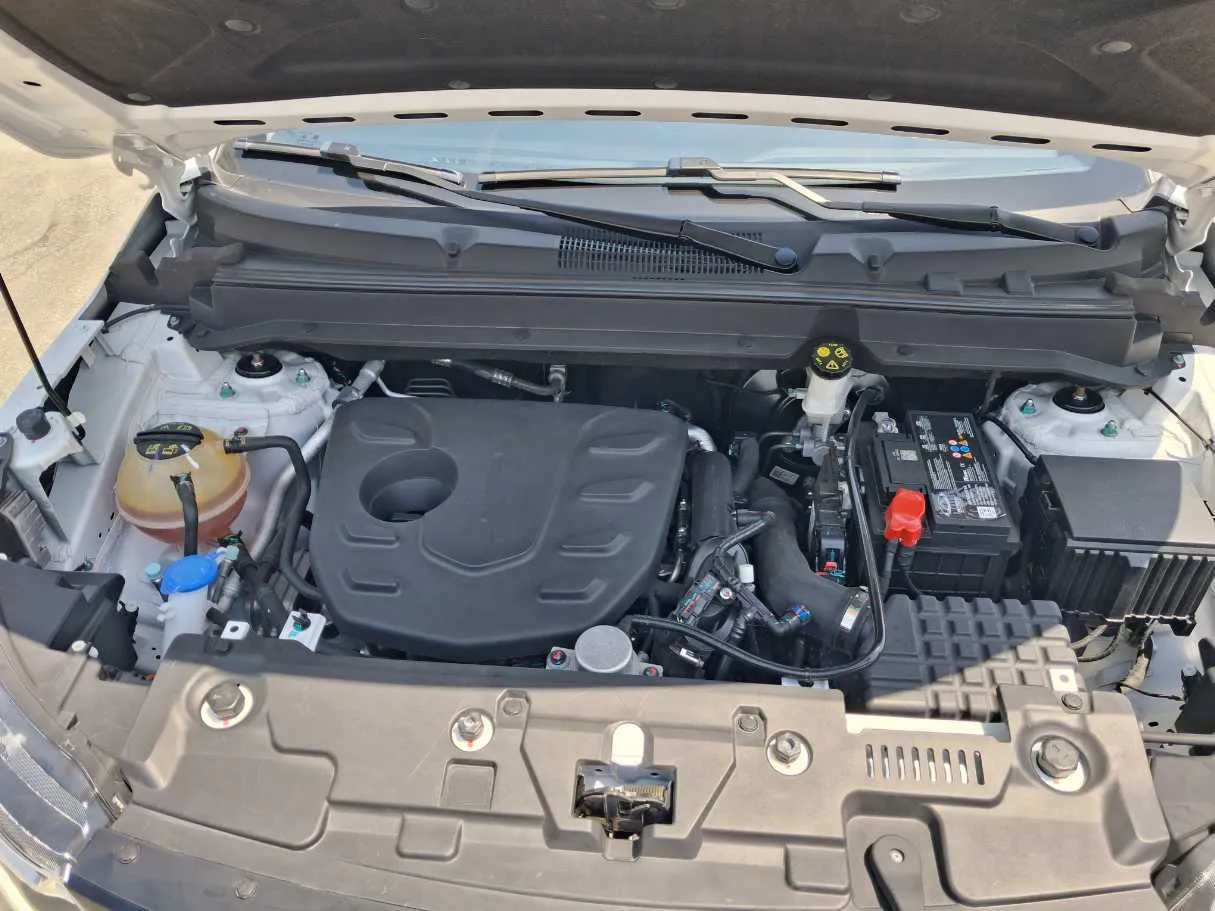 Car image 21