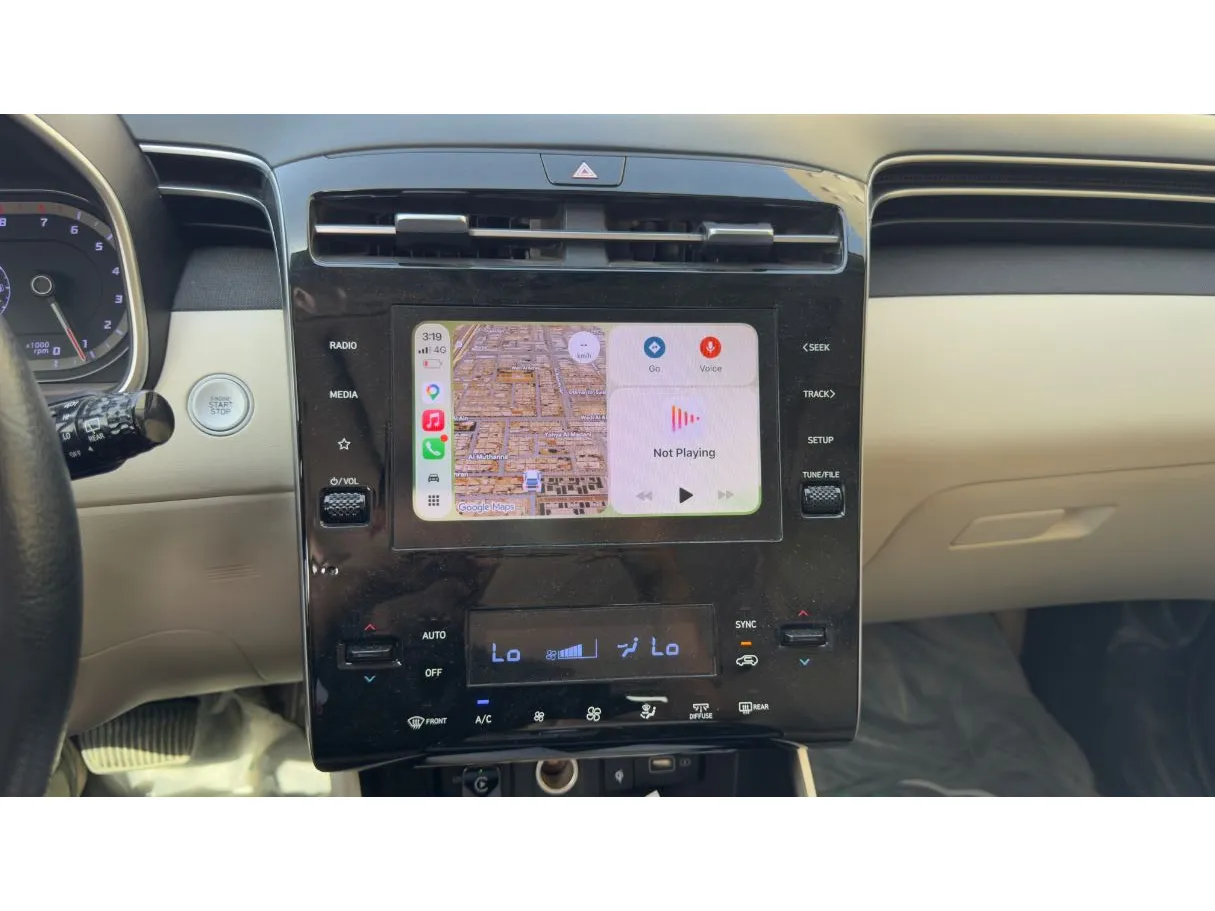 Car image 16