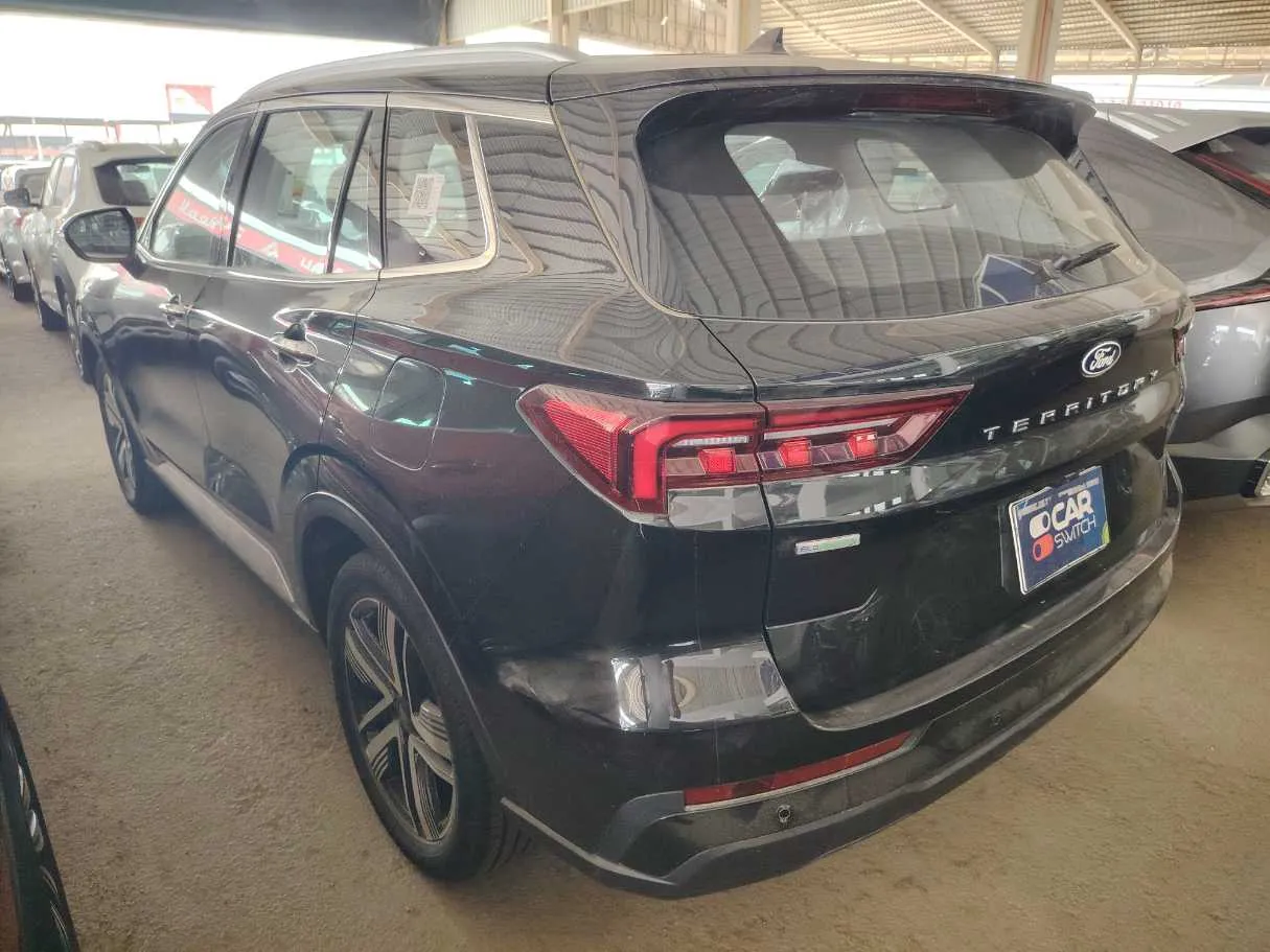 Car image 7