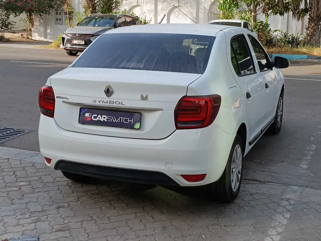 Car image 7