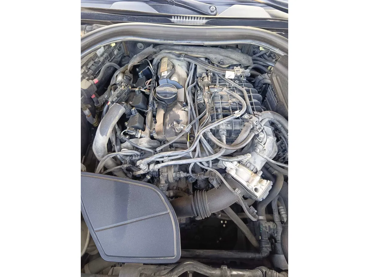 Car image 40