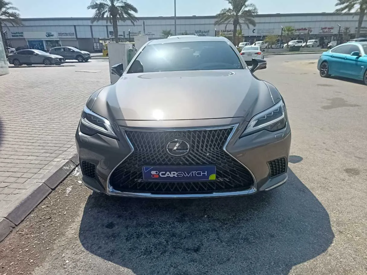 Car image 2