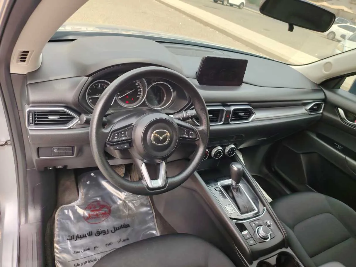 Car image 13