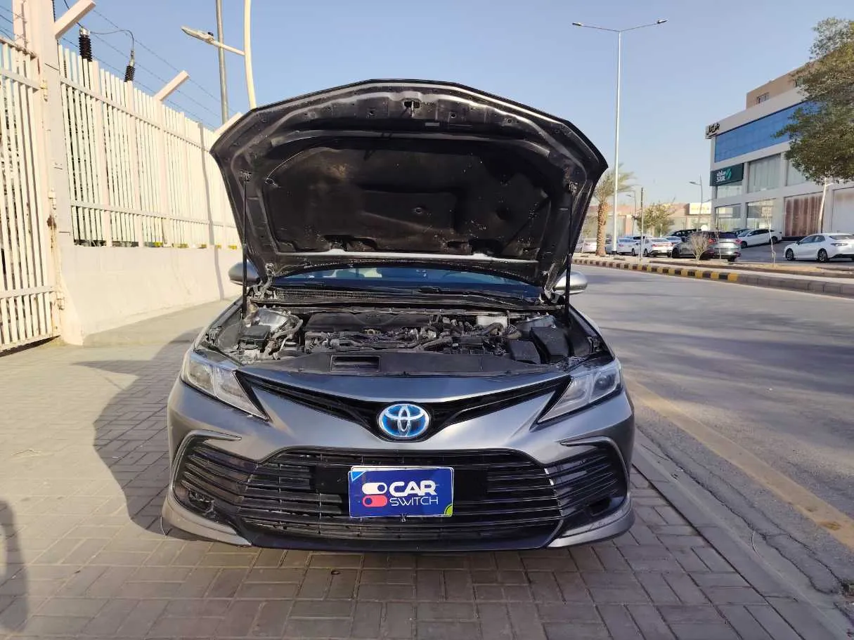 Car image 30