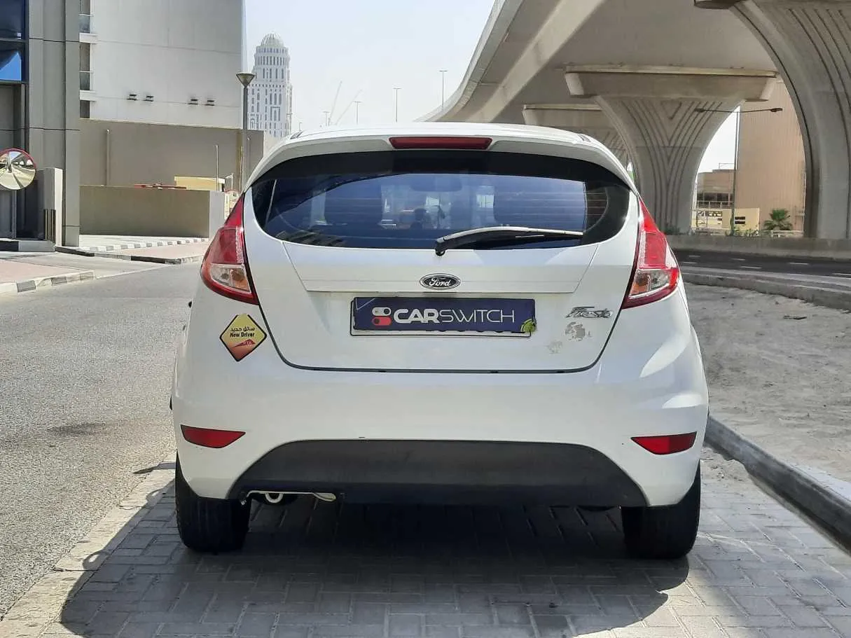Car image 6