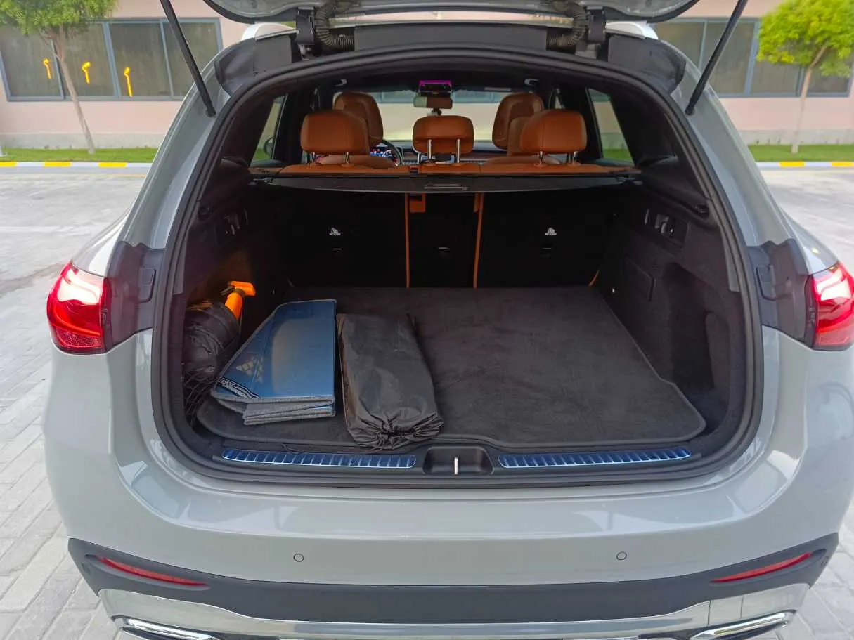 Car image 28