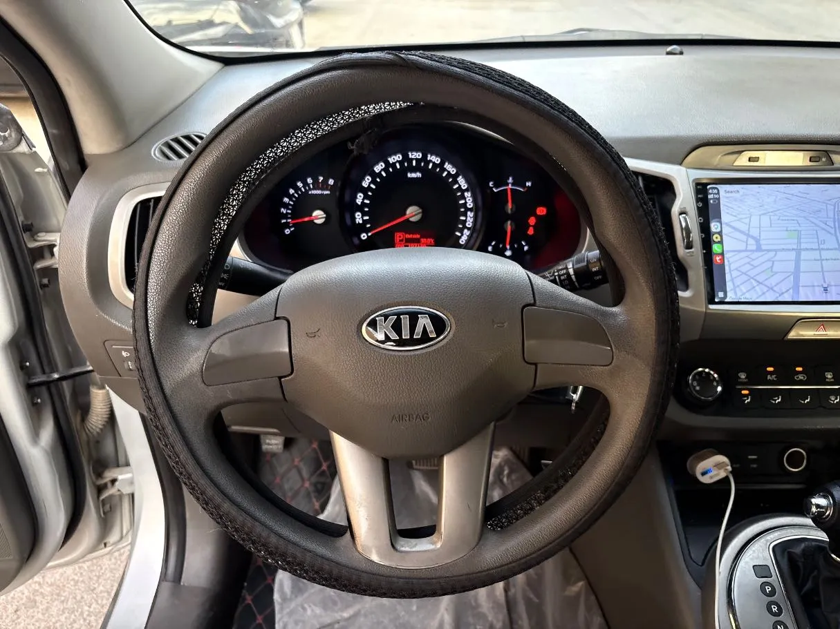 Car image 21