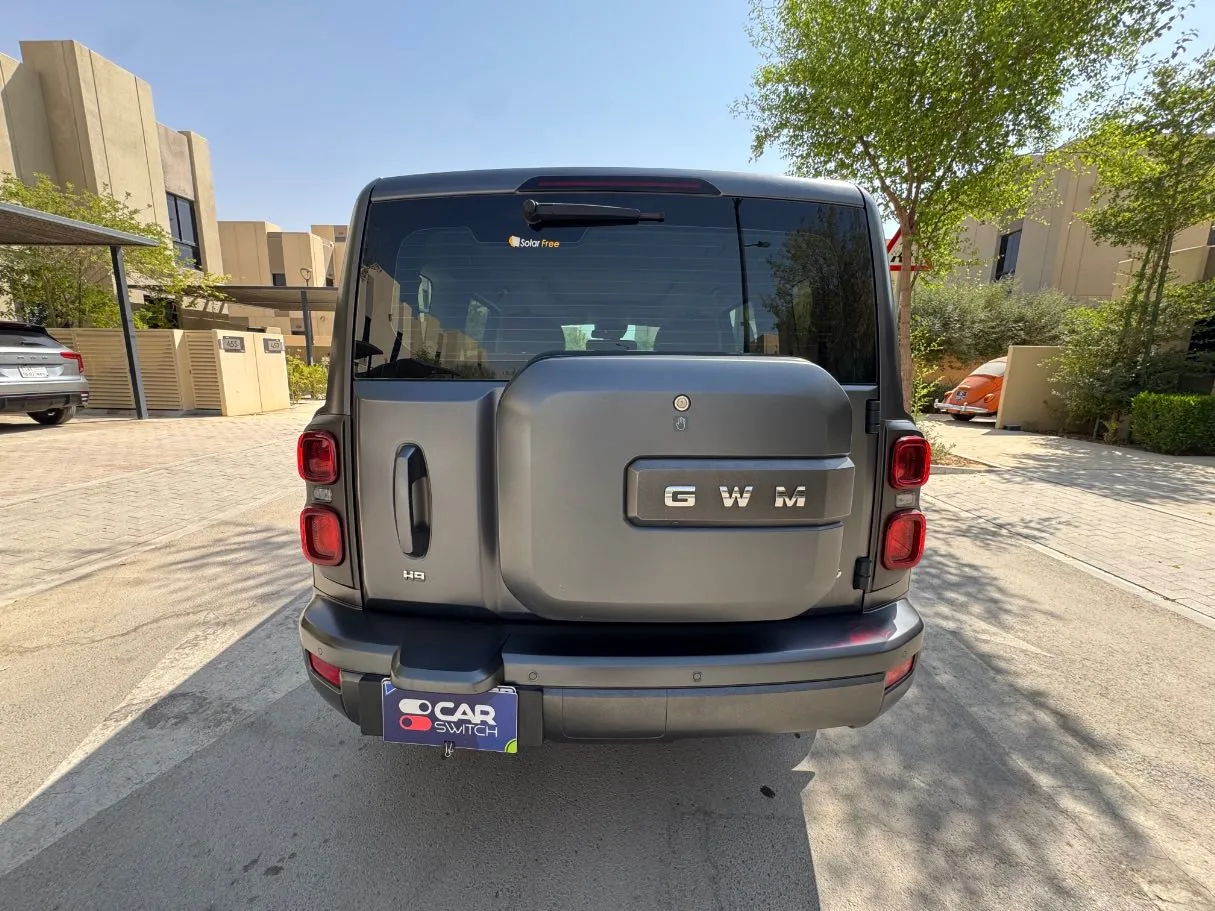 Car image 6