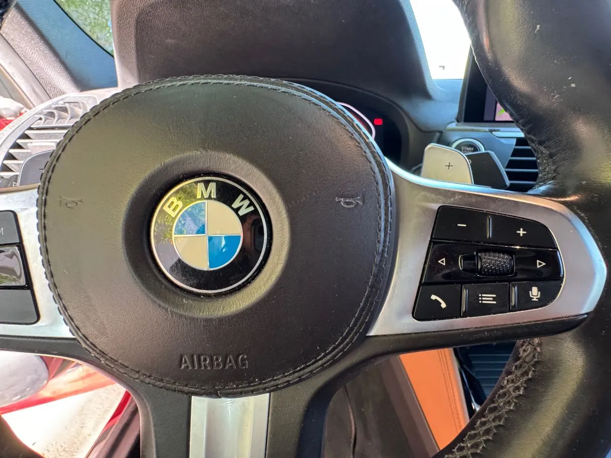 Car image 27