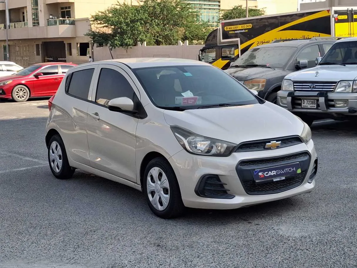 Car image 4