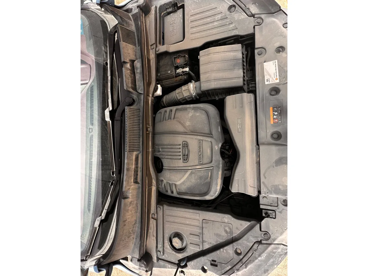 Car image 29