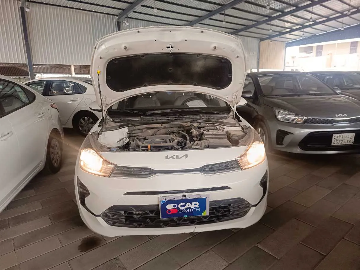 Car image 26
