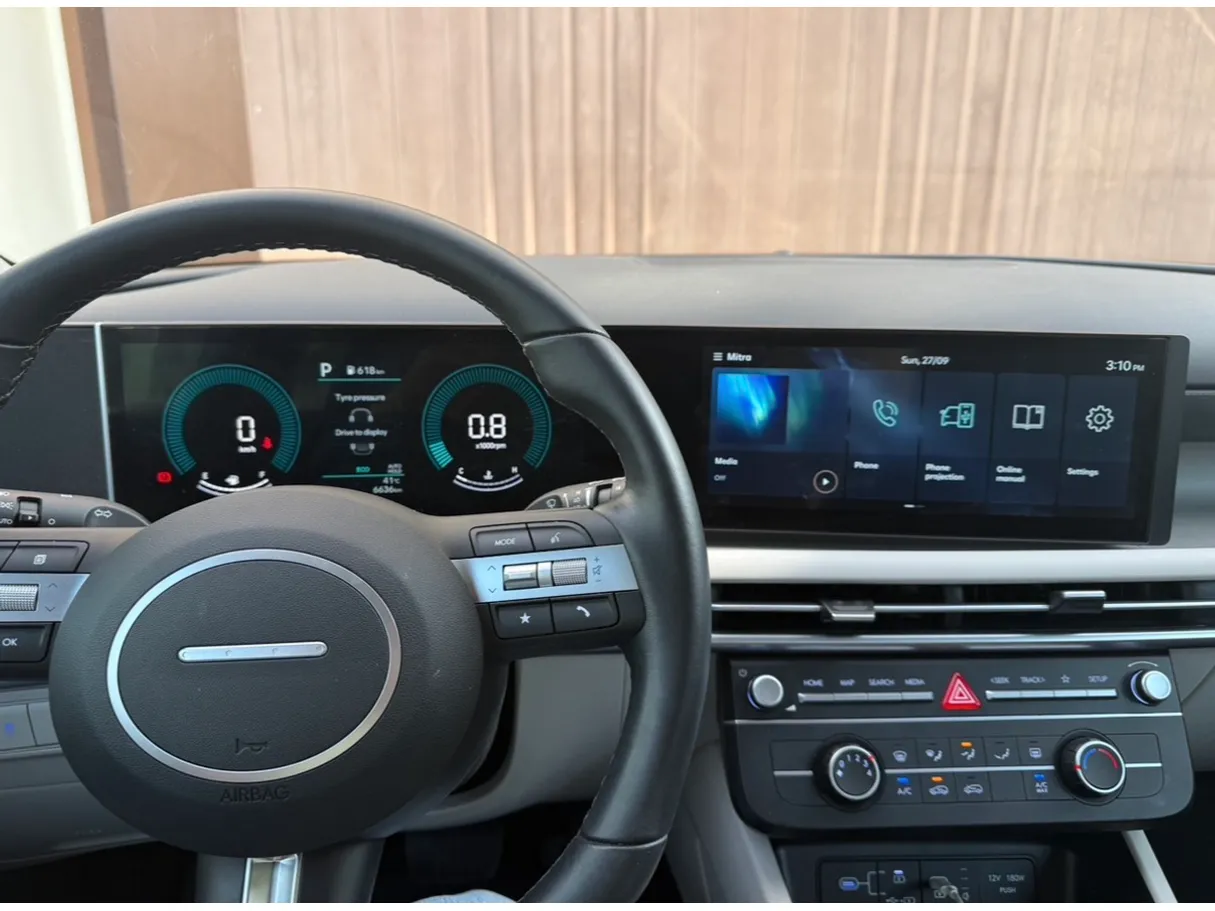 Car image 7