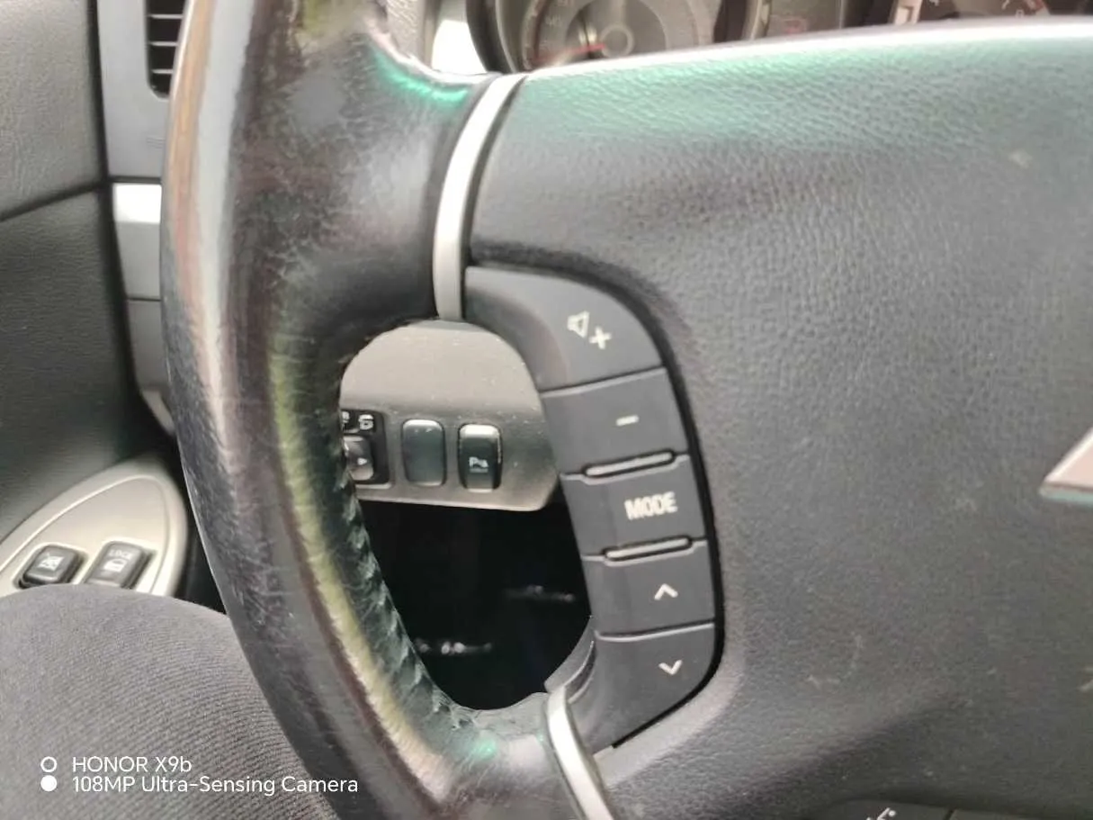 Car image 33